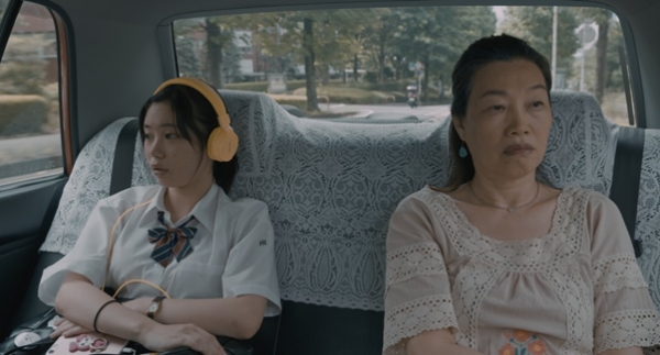 영화'아마 늦은 여름이었을 거야'(2020), 김소형