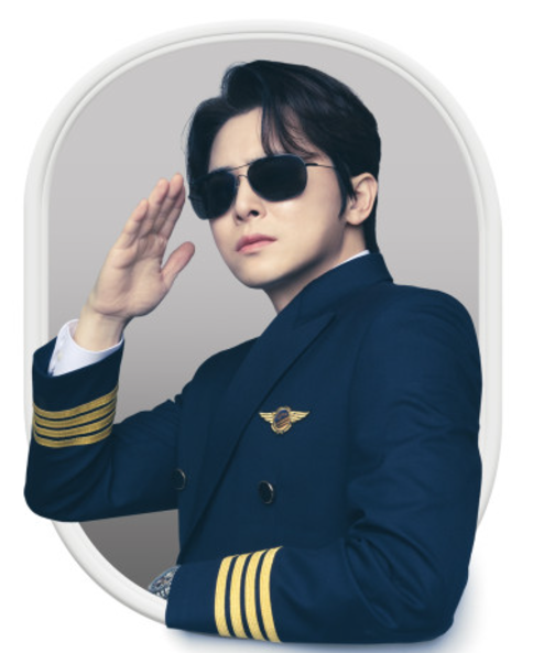 이미지 = 배우 조정석_영화 파일럿 포스터 컷